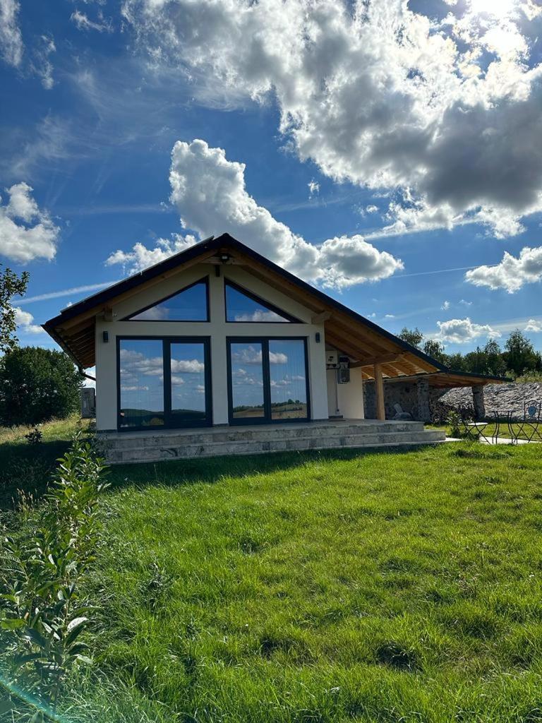 Casa Moderna In Sinteu - Intersectia Intre Modern Si Linistea Naturii Huta Voivozi Bagian luar foto