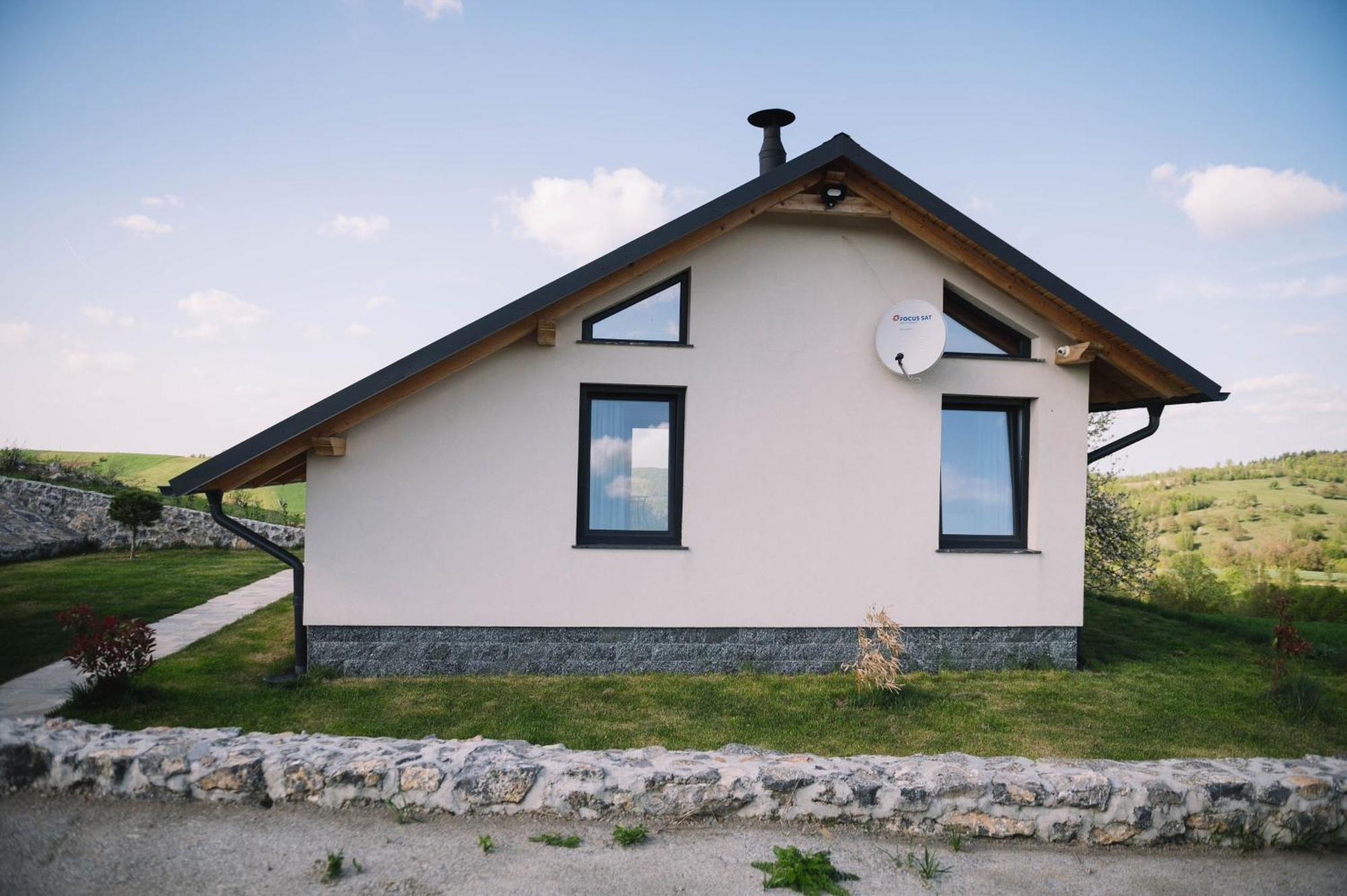Casa Moderna In Sinteu - Intersectia Intre Modern Si Linistea Naturii Huta Voivozi Bagian luar foto